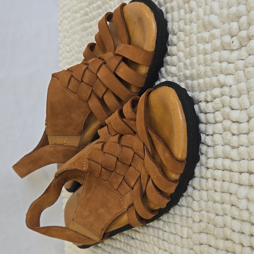 Sonoma Holly Brown Leather Cushion Sandals Size 9.5